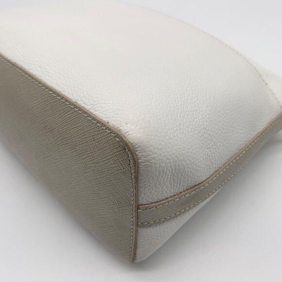 Brahmin White and Macaroon Lady Vineyard Croc Embossed Mini Duxbury Bag - Picture 9 of 12